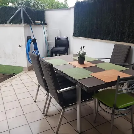 Precioso Con Piscina Y Jardin Propio *