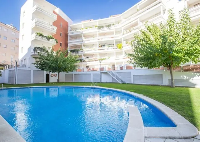 Precioso Con Piscina Y Jardín Propio Lloret de Mar