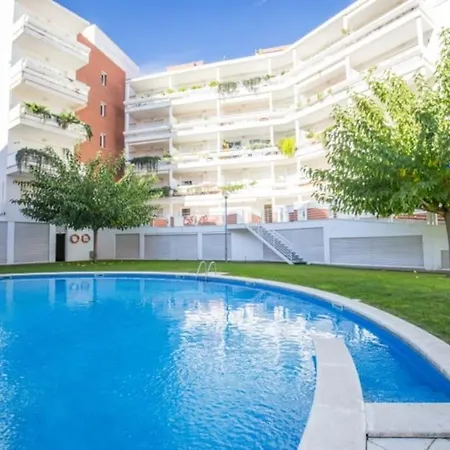 Precioso Con Piscina Y Jardin Propio リョレート・デ・マル